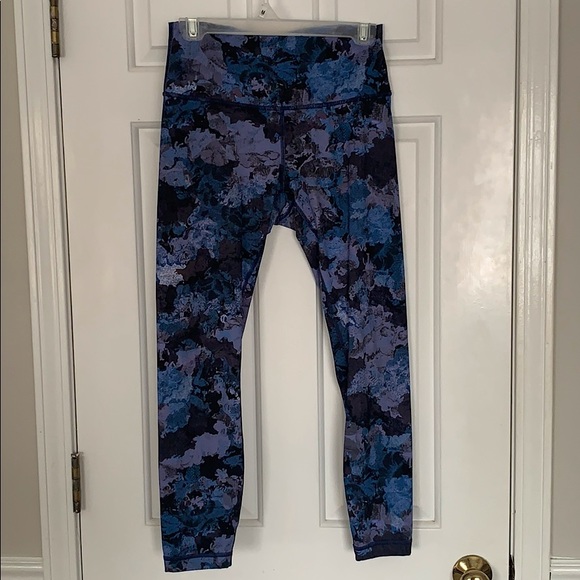 Lululemon leggings Size 8 - Picture 5 of 5